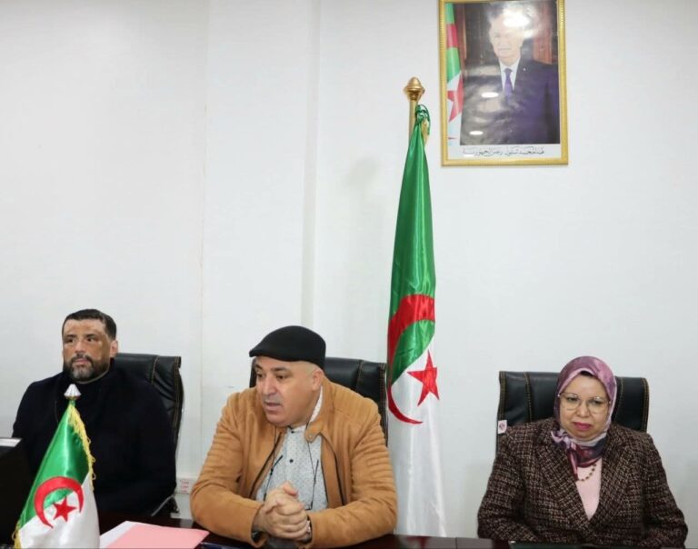 انعقاد المجلس العلمي للكلية في دورته الاستثنائية للمصادقة على نتائج الدكتوراه