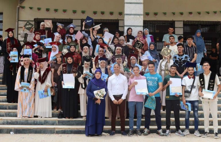 فعاليات  تكريم الطلبة المتخرجين لقسم علم  النفس