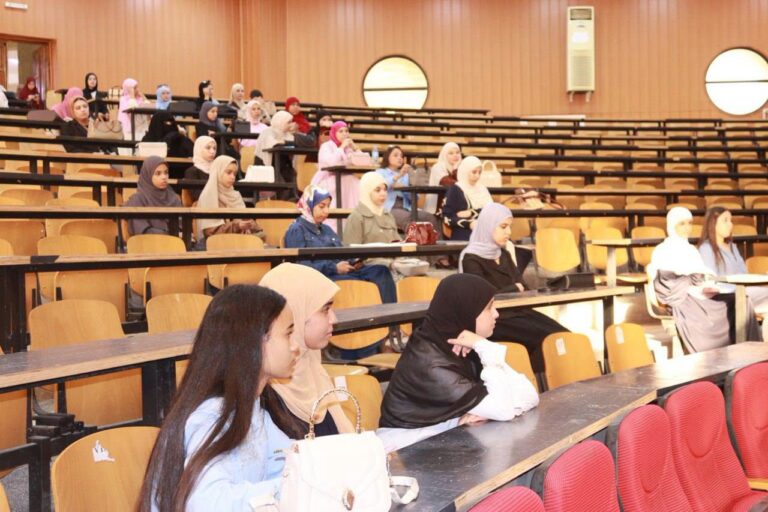 الدخول الجامعي 2027/2026 بكلية العلوم الانسانية و الإجتماعية